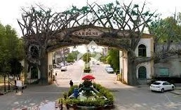 10 marla semi commercial plot 150 foot road