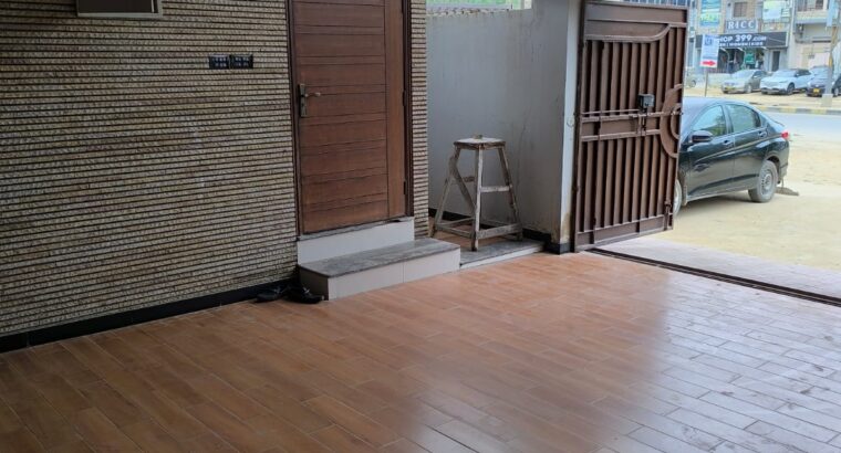 240 yards House for Sale in Gulistan e Johar – Contact: 03002105685