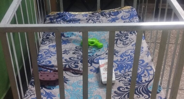 baby bed cot iron