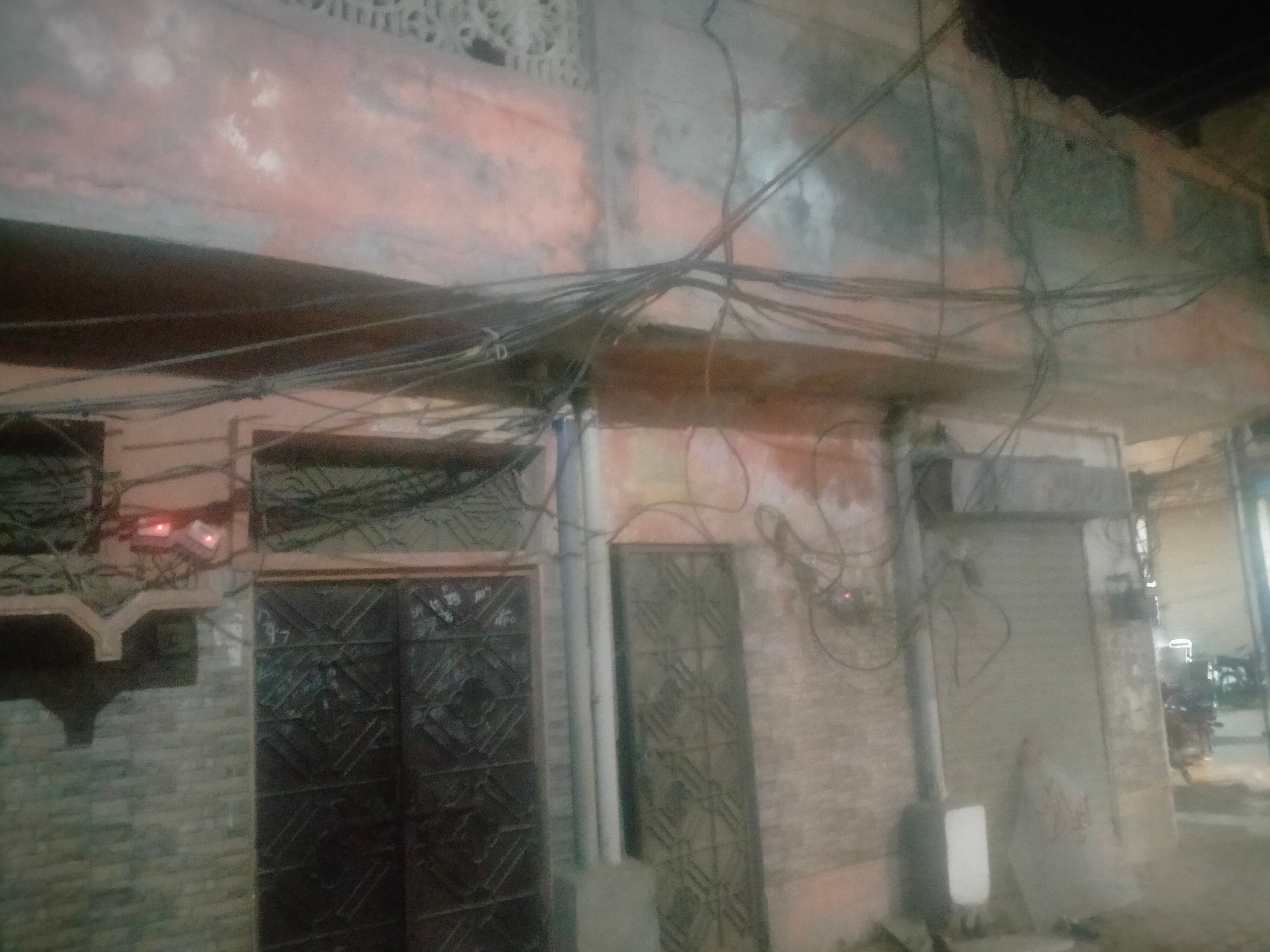 6 marla high-return commercial property & 3 shops for sale on sirki mohallah road okara