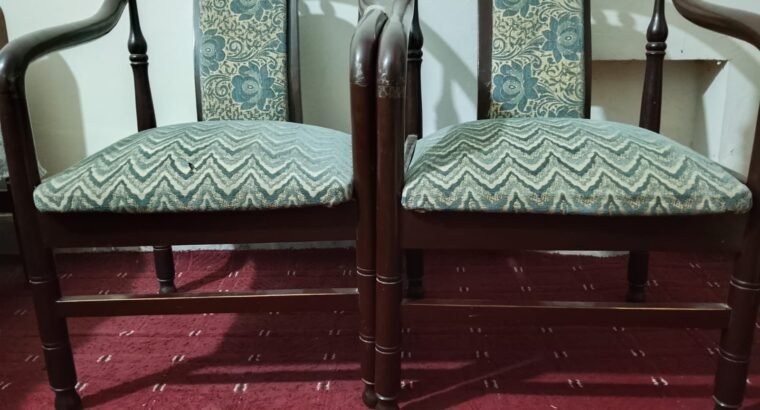 4 wooden chairs