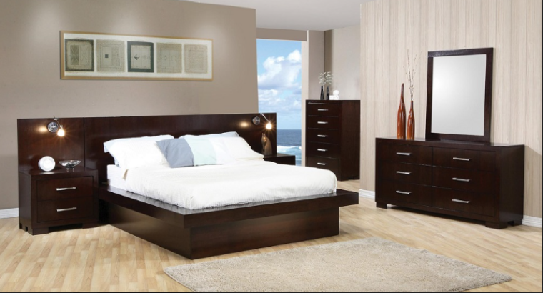 Transform your bedroom with the Traditional Tufted Bed Set, featuring a lux