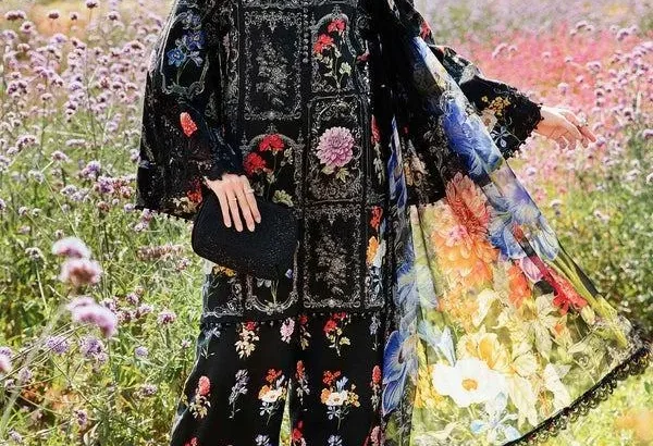 Pakistani Embroidered Black Kurta Set with Floral Design